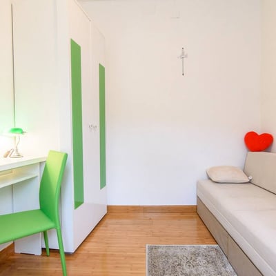 Location d’un appartement meublé et confortable de 3 pièces, 54 m², centre de Belgrade, Serbie
